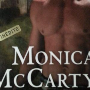 El Halcon MONICA McCARTY