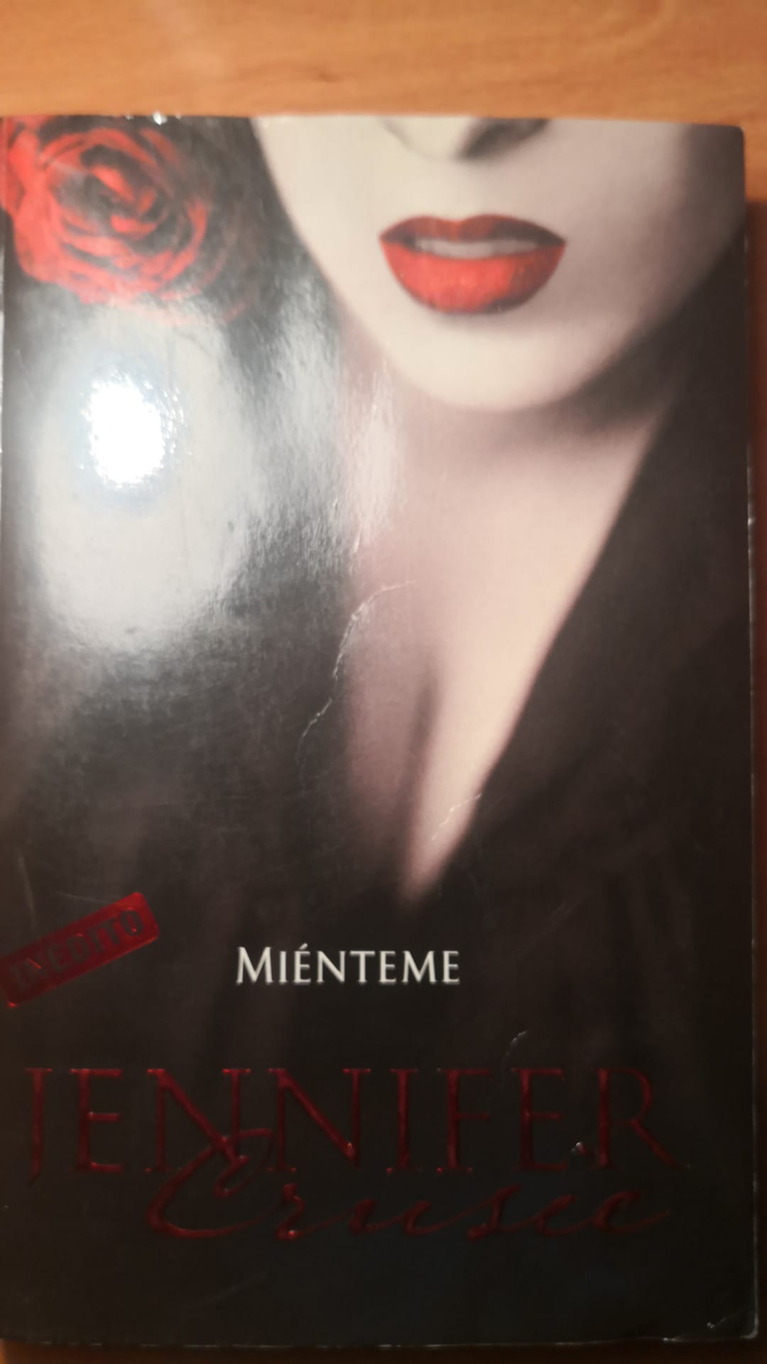 Mienteme JENNIFER CRUISIE
