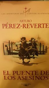 EL PUENTE DE LOS ASESINOS Arturo Perez Reverte