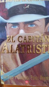 EL CAPITÁN ALATRISTE Arturo y Carlota Pérez Reverte tamaño bolsillo